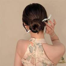 1pc Elegant Lily Flower Hair Clip, Vintage Style Hair Accessory For Women, Bun Extension, Pins For Hair