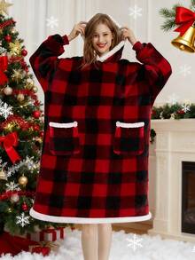 3/1 pieza Manta decorativa acogedora y oversize con mangas - Estilo contemporáneo, lavable a máquina, sudadera con capucha de felpa para hombres y mujeres, cómoda franela, imprescindible para Navidad, camisón, cálida y a prueba del frío, diseño cálido de franela, un conjunto cálido imprescindible para el otoño, perfecto para fiestas de decoración del hogar y regalos de Navidad. Decoración navideña, Navidad, Decoraciones navideñas para el hogar