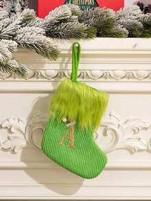 1件圣诞绿色针织字母圣诞袜装饰品，DIY名字家居吊坠，圣诞树壁炉窗户装饰品，节日派对氛围装饰道具，圣诞家居装饰用品，圣诞树装饰品，圣诞派对圣诞氛围装饰道具，圣诞装饰品，圣诞礼物，圣诞装饰，房间装饰，家居装饰，冬季圣诞装饰，家居圣诞礼物，圣诞装饰