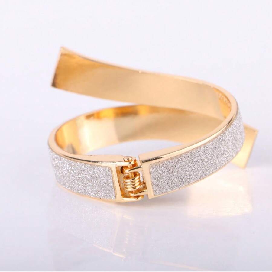 1pc Fashionable Criss-Cross Open Cuff Bracelet For Women, Versatile Delicate Luxury Design, Gift Jewelry