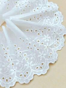 随机款式棉质蕾丝花边，白色棉质花卉蕾丝花边，以及刺绣扇形蕾丝，适合缝制连衣裙、婴儿服装、包包和宠物服装。 - 白色 - 查看 4