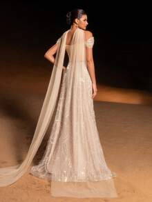 Faeriesty 情人节优雅两件套串珠晚礼服套装，露肩设计——褶皱面料紧身胸衣，精致鱼鳞串珠连衣裙，轻盈薄纱披肩，适合正式婚礼、高端晚宴、高级舞会和红毯活动，也可作为生日礼服或斋月服装。