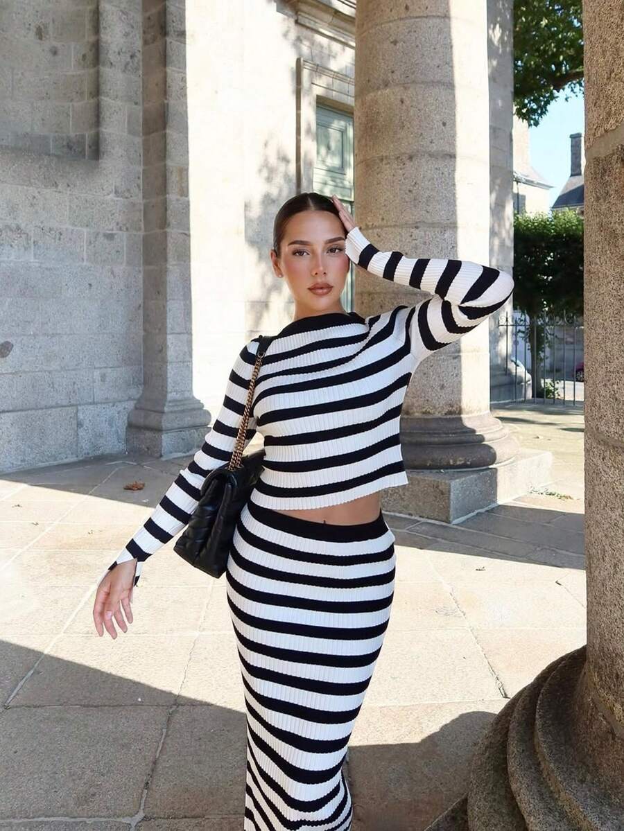 HoloChill Women's Colorblock Striped Casual 2-Piece Set: Crew Neck Long Sleeve Sweater And Long Bodycon Skirt, 2025 Autumn/Winter New Arrival