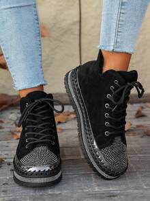 Bottes de cheville à semelle épaisse, décorées de strass et à lacets, doublure épaisse, noires. Nouveau modèle mode automne/hiver 2025, style collège, bout rond. Convient pour les tenues de Noël, du Nouvel An, version coréenne résistante au froid