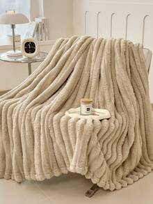 1件装超柔软保暖条纹毯 - 可机洗涤纶材质，春秋季最佳选择，防过敏，四季皆宜，舒适保暖，适用于沙发、床铺或作为礼物 - 混色，沙发毯，中性家居装饰，低过敏材质，秋季装饰，冬季装饰，房间装饰，返校季 - 卡其色 - 查看 3