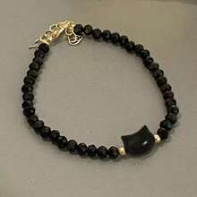 2PCS Adjustable Black & White Cat Beaded Bracelet – What Makes This Piece Special Is Its Thoughtful Combination Of Practicality And Delicate Design. The Adjustable Loop Allows It To Adapt To All Wrist Sizes, Making It A Great Pick For Anyone, Regardless Of Whether You Have A Slender Or Slightly Wider Wrist.