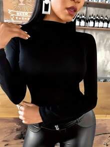 Form - Fitting Black Long - Sleeve Top With High Neckline & Butterfly Decoration, Black Leather Pants With Silver Zipper Detail - Perfect For Bar/Pub Style Outfits, Featuring Long Dark Hair, White Earrings, And Ring- Black Stand-Up Collar Long Sleeve Shirt - Halloween Costume - Women's Winter Outfits: Elegant Conjunto De Mujeres + Flowy Top, Blusas & Top - màu đen - Xem 2