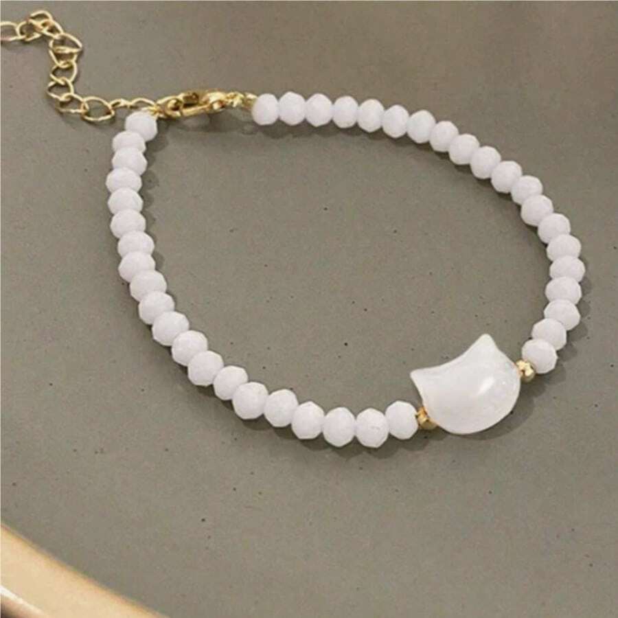 2PCS Adjustable Black & White Cat Beaded Bracelet – What Makes This Piece Special Is Its Thoughtful Combination Of Practicality And Delicate Design. The Adjustable Loop Allows It To Adapt To All Wrist Sizes, Making It A Great Pick For Anyone, Regardless Of Whether You Have A Slender Or Slightly Wider Wrist.