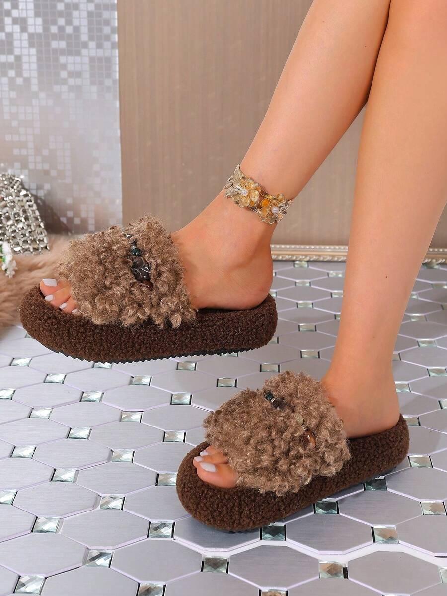 Mules femme à perles moelleuses avec semelle épaisse, convenant pour le port intérieur et extérieur