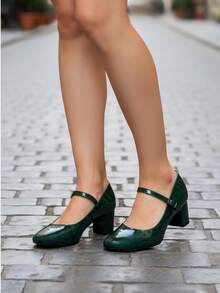 Verde escuro