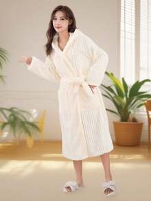 Luxury Coral Fleece Bathrobe - Soft And Comfortable, Women's Shower Robe, Coral Fleece Fabric, Adult Hooded Blanket, Unisex Warm And Comfortable Lamb's Wool Sweatshirt With Extra-Large Pockets, Loose Hooded Blanket, Super Soft, Warm And Comfortable, Women's Hooded Bathrobe Dress, Highly Absorbent And Thick Striped Hooded Bathrobe.