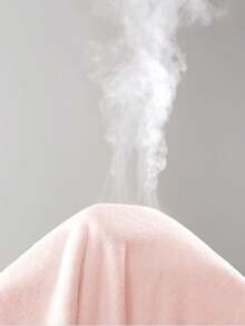 Neue korallrote Fleece-Bademantel mit Kapuze, dick und saugfähig, langärmlig, geeignet als Loungewear für Frauen