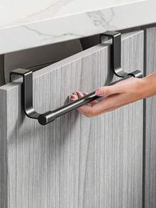 1/2 Juego de toallero de acero inoxidable negro, se puede colgar en las puertas de los armarios sin perforar, se ajusta a puertas de 1,88 cm de grosor, ganchos ahorradores de espacio para paños de cocina, accesorio de cocina