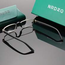 NRDZQ 金属老花镜，新款椭圆形时尚金属拼接老花镜，高清护眼，长时间佩戴不晕眩，适合阅读/缝纫/商务/办公/优雅/日常佩戴的男士近视眼镜，轻巧弹簧铰链镜框，防滑设计，适合运动，电脑阅读舒适，抗眼疲劳老花镜，便携设计，适合各种脸型，奢侈品牌设计师眼镜，节日礼物，送给父母的礼物，返校季礼物，教师节礼物 - 透明色 - 查看 6