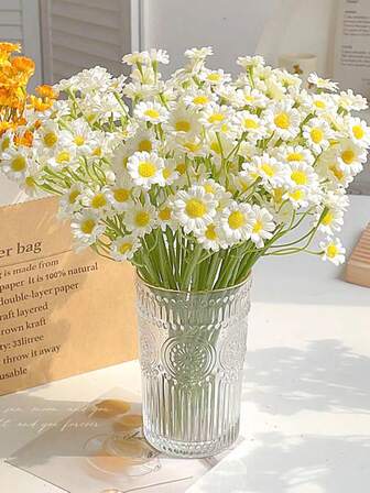 Artificial Plastic Green Plants Outdoor Landscape Home Room New Year Decor, Small Daisy Bouquet Fake Flowers, European Style Living Room Dining Table Floral Decor, Chamomile Dried Flowers, Daisy Artificial Flowers