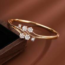 1 Fashionable, Charming, Elegant, Romantic, Retro, Simple, Atmospheric, Creative Hollow Flower Design Inlaid With Zirconia Geometric Flower Decoration Bracelet, Suitable For Women's Daily Wear, Gatherings, Dates, Bridesmaid Gifts