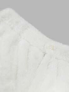 Women's Casual Fashion Black & White Combination Loose Fluffy Shorts, Autumn/Winter