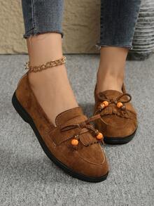 Women's British Style Loafers Flat Suede Tasseled Round Toe Casual Everyday Dress Shoes