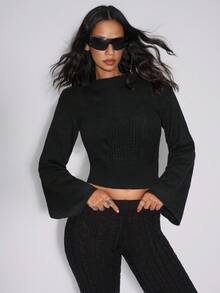 TypaGal Women Fall Autumn Winter Casual Sporty Chic Modern Going Out Elegant Sexy Black Mock Neck Trumpet Sleeve Crop Sweater,Long Sleeve Tops Basic