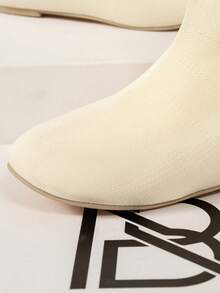 女士圆头平底米色针织踝靴，2025秋冬新款时尚简约百搭休闲短靴，适合学生校园装米色弹力靴，职业女性通勤办公装细筒靴，休闲轻便袜靴