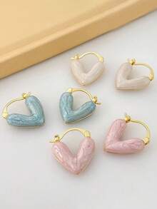 1 Paar Legierung Herz-förmige einfarbige Ohrklemmen, süße und sanfte Öltropfen Ohrringe, Braut Ohrringe, Brautjungfer Geschenke, geeignet für den täglichen Gebrauch und verschiedene Anlässe.