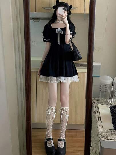 1pc Japanese Style Bow Tie Campus Cosplay Outfit, Lolita Puff Sleeve Cute Girl JK Mini Black Dress With Lace Trim, Suitable For Photo Shoot, Graduation, Garden Date, Romantic Dinner, Club, Costume Party, Valentine's Day