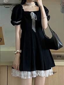 1pc Japanese Style Bow Tie Campus Cosplay Outfit, Lolita Puff Sleeve Cute Girl JK Mini Black Dress With Lace Trim, Suitable For Photo Shoot, Graduation, Garden Date, Romantic Dinner, Club, Costume Party, Valentine's Day