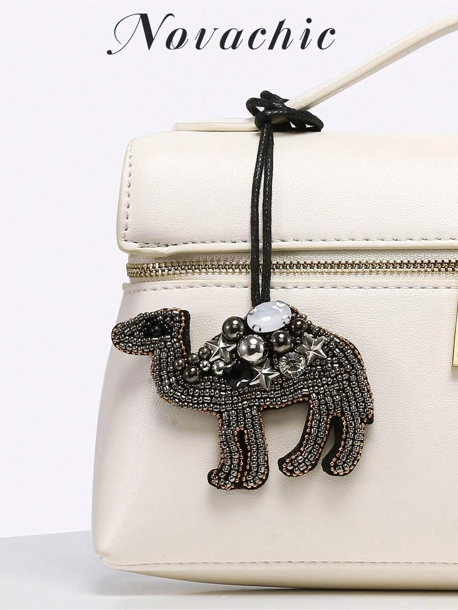 1 件手工串珠包饰，沙漠骆驼动物图案，适合日常包包搭配（仅饰物，不含包） - 灰色 - 查看 1