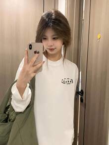 女款休閒寬鬆版型字母與卡通印花圓領長袖T恤，時尚百搭，適合春/秋季 - 白色 - 查看 3