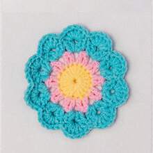 1件手工花卉杯垫，复古钩针花朵杯垫，钩针家居装饰垫，可爱粉色花朵杯垫，带花盆架的钩针杯垫套装，柔软装饰杯垫，乔迁礼物，酒吧/办公桌礼品，餐桌垫，钩针餐垫，杯子/茶杯垫，手工杯垫，婚礼厨房餐桌垫，圆形咖啡桌垫，办公桌配件 - 彩色 - 查看 19