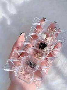 1/4/8/12 PIEZAS Cajas de joyería mini transparentes con forma de caramelo - Cajas de almacenamiento pequeñas y lindas para aretes, anillos, collares y colgantes, organizador portátil de joyas, cajas de regalo de plástico transparente duradero para viajes, fiestas, bodas y uso diario, empaque de joyas perfecto para el Día de San Valentín, envoltura de regalos navideños, regalos de Navidad 2025, decoraciones navideñas para el hogar y accesorios festivos de temporada - Multicolor - Ver 4