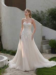 YOUKEFEIER Sweetheart Lace Embroidered Long Wedding Dress For Outdoor Wedding Ceremony - Beige - View 3