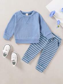 2-Teiliges Set aus weichem und süßem Baby Jungen Hoodie in Unifarbe und gestreifter Hose, weich, bequem und atmungsaktiv