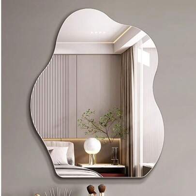 Acryl Wolken-förmiger Wandspiegel, selbstklebender weicher Badezimmerspiegel, asymmetrischer Schminkspiegel, ohne Bohren erforderlich