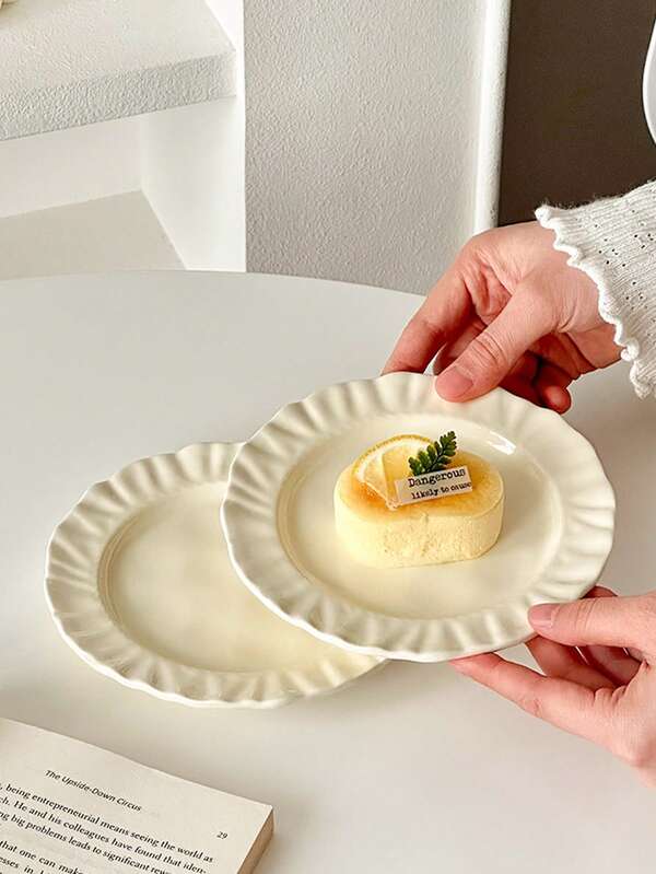 1pc Ins Style Ceramic Dessert Plate, French Pastry Cake Dish, High-End Elegant Breakfast/Burger Tableware