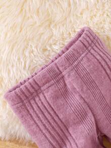 2 件套女婴甜美温柔蝴蝶印花字母针织连帽衫和裤子套装 - 紫丁香色 - 查看 7