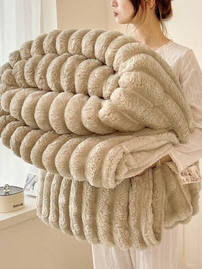 1 pieza Manta suave y cálida a rayas - Poliéster lavable a máquina, ideal para primavera y otoño, hipoalergénica, confort acogedor para todo el año en el sofá, la cama o como regalo - Colores mezclados, manta para sofá, decoración del hogar neutra, material hipoalergénico, decoración de otoño, decoración de invierno, decoración de habitación, vuelta al colegio