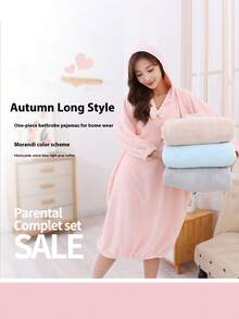 Neue korallrote Fleece-Bademantel mit Kapuze, dick und saugfähig, langärmlig, geeignet als Loungewear für Frauen