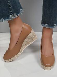Zapatos de cuña con suela gruesa para mujer - Estilo elegante y de moda - Casual y cómodo - Serie de Oriente Medio - Estilo retro - Uso diario - Casual y versátil - Minimalista - Tacones altos - Slip-on - Cuero sintético con perlas falsas - Tacones altos de plataforma con suela gruesa - Tejido - Marrón - Ver 4
