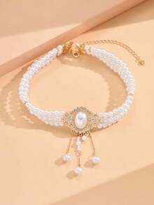 Faux Pearl Decor Choker