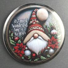 1PC Manual Christmas Bottle Opener Refrigerator Magnets For Beer And Beverages - Easy To Hold Round Bottle Opener, Decorative Fridge Magnet With Nativity, Santa Claus, Snowman Elements, Fun Kitchen Supplies, Thanksgiving, Christmas And New Year Gifts, Christmas Party Supplies, Family Dinner