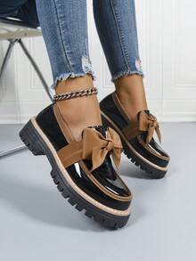 女式黑色漆皮蝴蝶结乐福鞋，厚底英式牛津鞋 - 黑色 - 查看 7