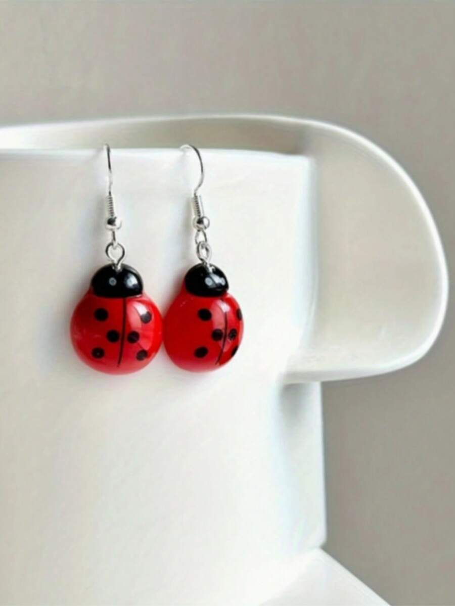 1对可爱迷你逼真甲虫耳环，精美瓢虫吊坠项链，迷人昆虫动物耳环，适合日常佩戴、派对、节日等场合。 - 紅色 - 查看 1