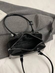 Retro Underarm Bag Women 2025 New High-Quality Tote Shoulder Bag Small Niche Large Capacity Handbag For Commuting, Fashionable And Versatile For Daily Use, Shopping, Dating, Travel, With Bear Pendant