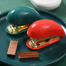 1pc Christmas Desktop Stapler, Cute Mini Stapler For Students, Space-Saving For Home/Office/Student Use, Compact Design, Portable, Colorful Paperclip Christmas Transparent Creative Stationery Set, Clip, Stapler, Christmas Gift