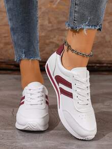 (The Size Runs One Size Small)Women'S Casual Striped Low-Top Sneakers - Lightweight Breathable Fabric Upper, Durable Rubber Sole, Lace-Up Closure, All-Season Comfort For Casual Attire, Ladies Sneakers, Everyday Footwear, Classic Stripe Design, Comfortable Footwear