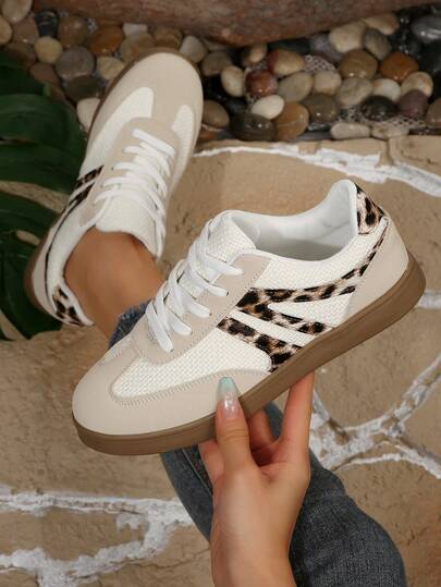 Baskets plates polyvalentes mode femme pour l'extérieur, chaussures décontractées à lacets avec motif géométrique patchwork sportif, automne