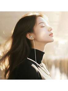 Lenovo E500 Neckband Headphones For Calls And Music, HD Noise-Canceling Microphone, Long-Lasting Battery Life, Lightweight Design, Magnetic Sound Management, Ideal For Office And Travel, Moon Rock White - Moon Rock White - View 6