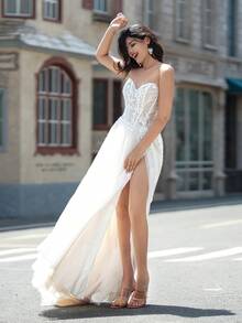 YOUKEFEIER 无肩带心形领口蕾丝刺绣褶皱美人鱼高开衩长款婚纱 - 米色 - 查看 8