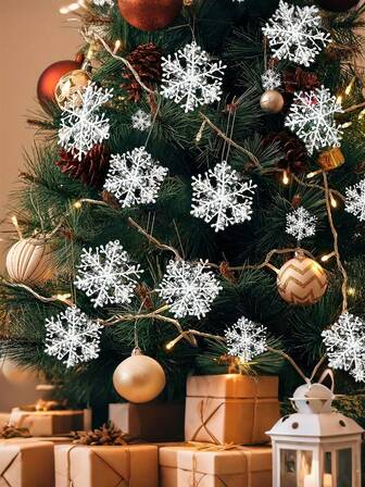 30pcs White Plastic Artificial Snowflake Pieces For Christmas Party Birthday Festival Decoration, Christmas Tree Ornament Set - Snowflake Hanging Decorations For Holiday & New Year Celebrations, No Power Needed